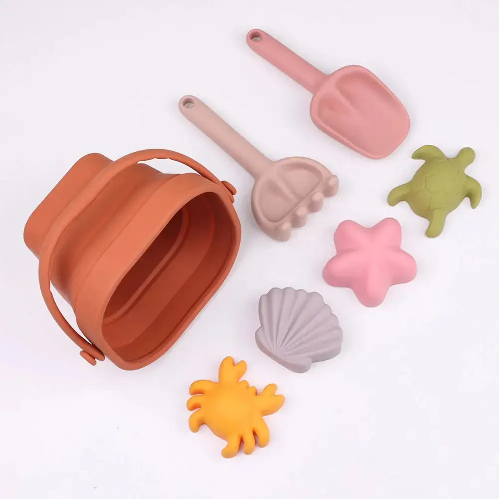 Collapsible Silicone Beach Set — Bucket, Spade, Rake and 4 Sand Moulds, 7 Pieces